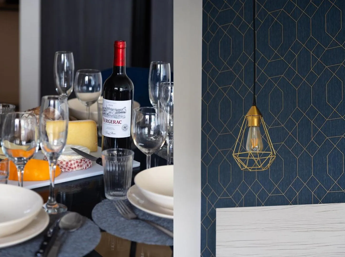 Bluestay 52 - Superbe Appartement A Paris 15 France